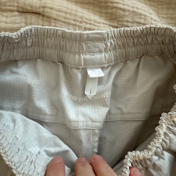 Lululemon Lab High-Rise Cuffed Trouser, Light Vapor, Size 4 / 24-26" - Picture 4 of 7